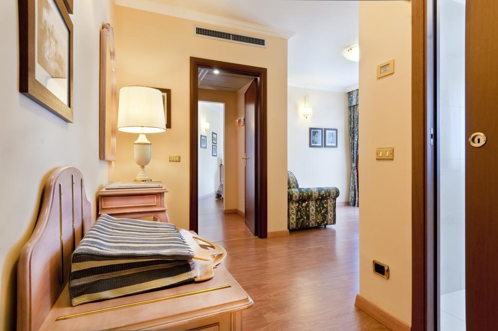 Aparthotel Carl&do 3*